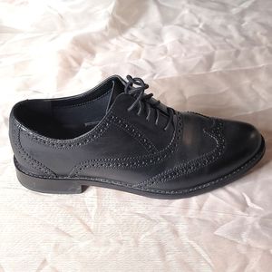 Women's Cole Haan Black Wingtip Oxfords in Size 7